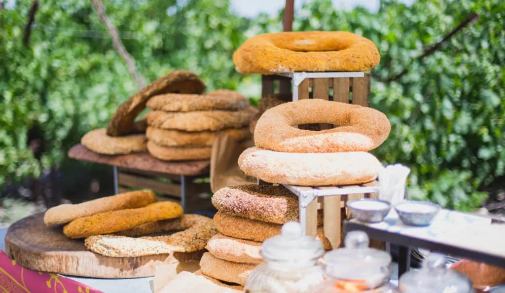 Rough & chic style wedding — 8